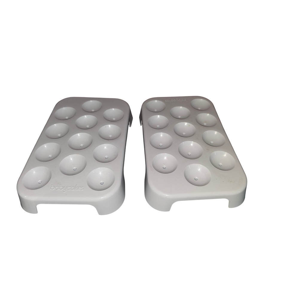 Babycakes Cake Pop Cooling Racks Set of 2 White Plastic 12 Hole Stands